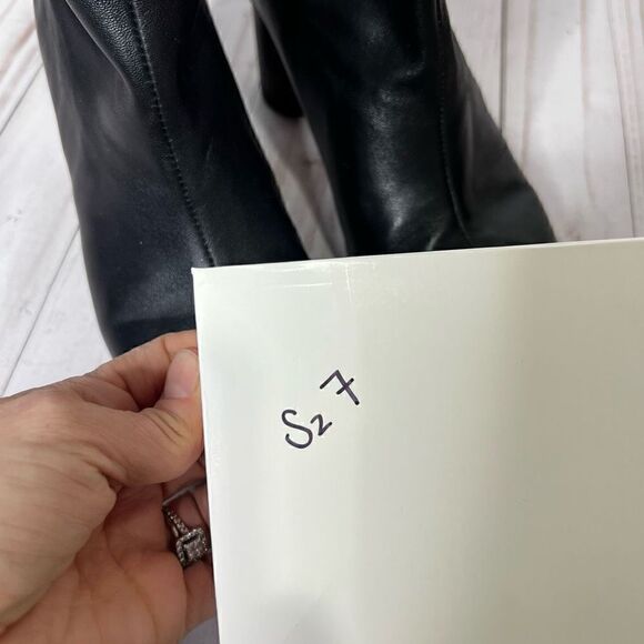 Nanette Lepore Black Leather Ankle Boots Round Block Heel Ruffle Top - Picture 8 of 8